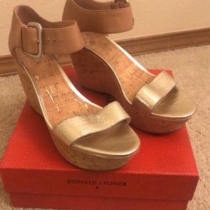 Donald Pliner Wedges